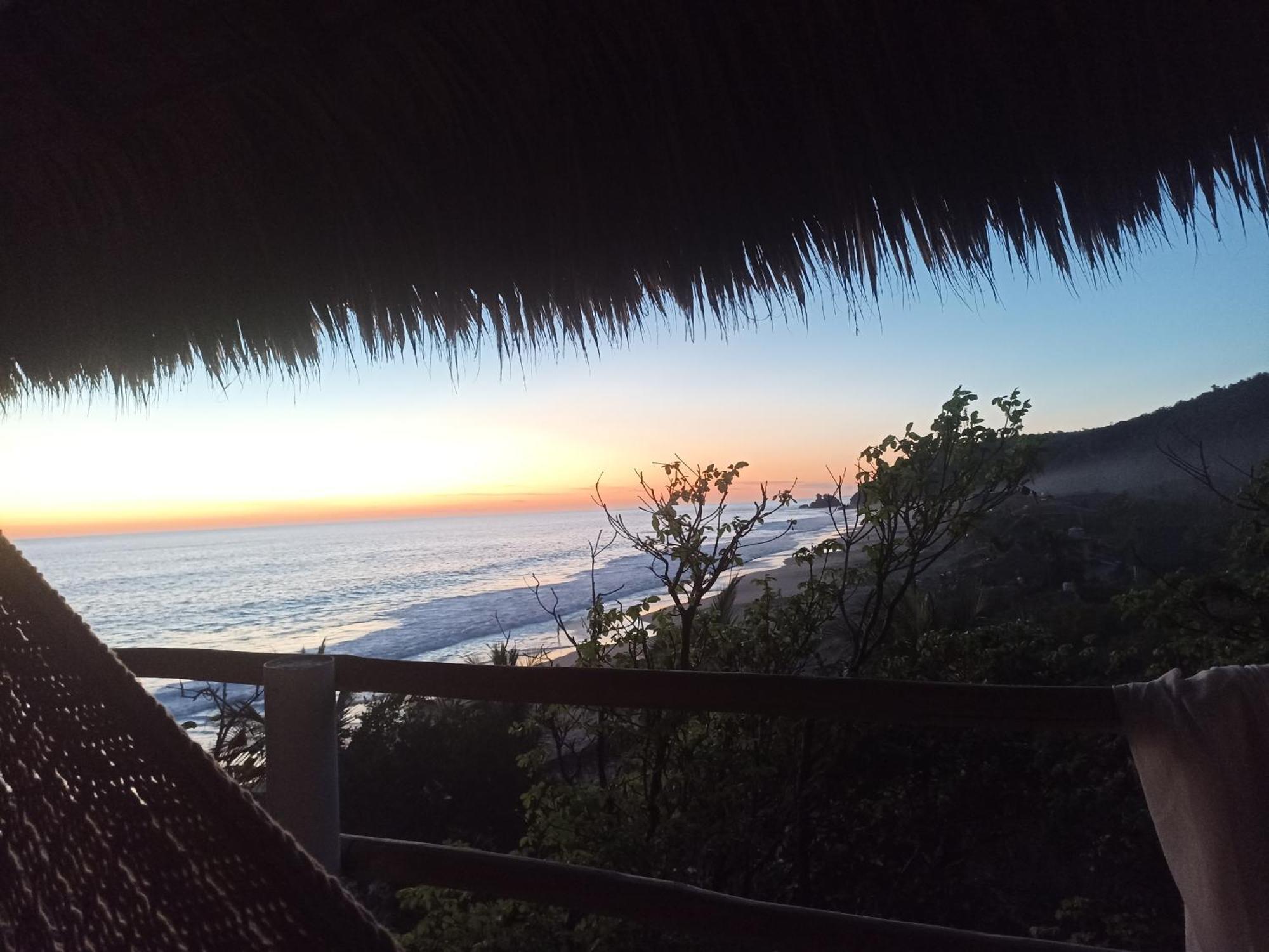 Punta Sur, Frente Al Mar Y El Atardecer Hotel Mazunte Luaran gambar